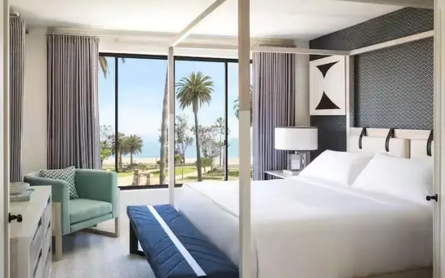 Signature Double Suite