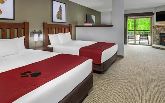 Family Fireplace Suite