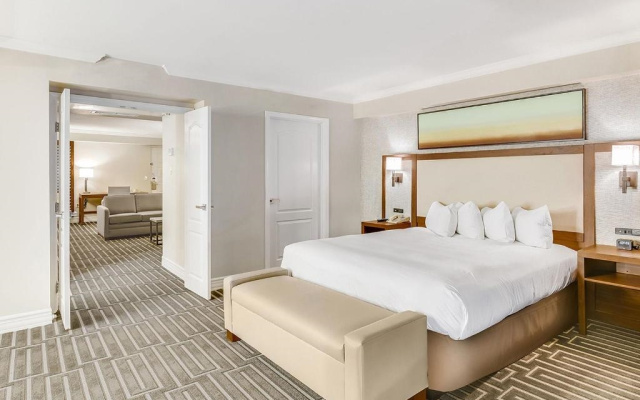 1 Bedroom Ambassador Double Suite