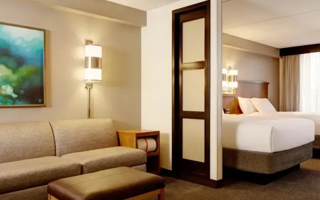 2 Bedrooms Suite