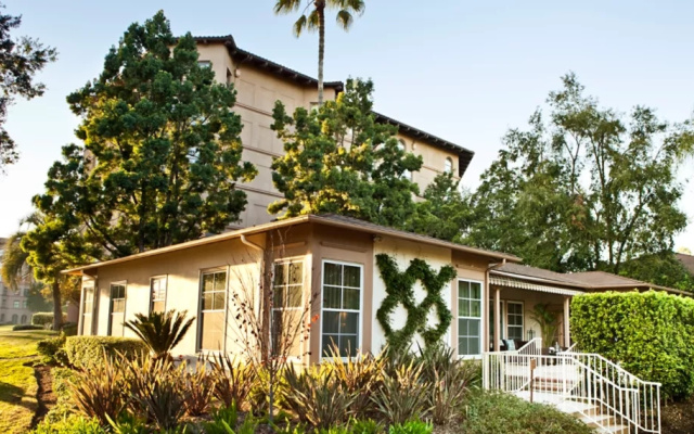 Ford Cottage