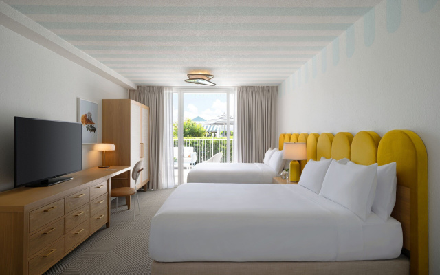 Executive Twin Suite with balcony and with pool view