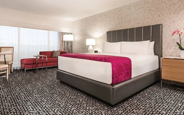 Flamingo Double room