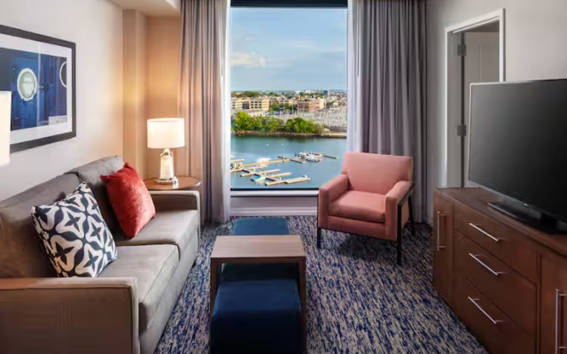 1 Bedroom Accessible Double Suite