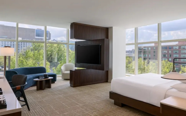 Deluxe Corner Double room