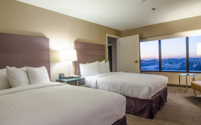 1 Bedroom Presidential Quadruple Suite