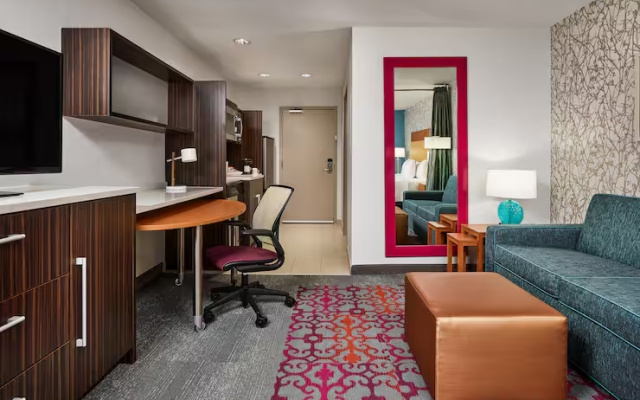 Hearing Accessible Double Suite