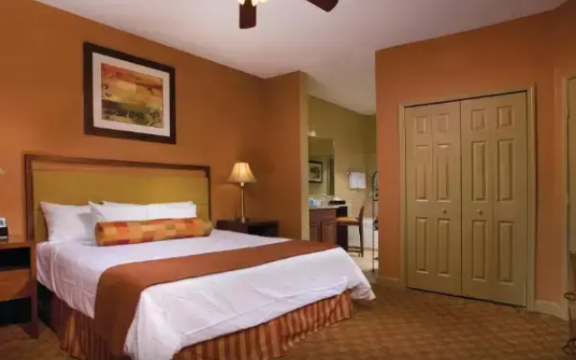 2 Bedrooms Condo