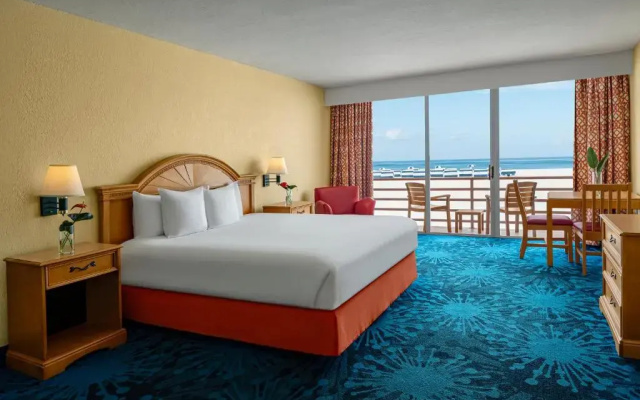 Deluxe Patio Double room beachfront