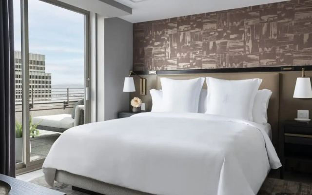 Golden Gate Terrace Double Suite