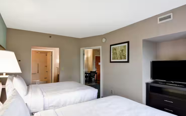 1 Bedroom Quadruple Suite