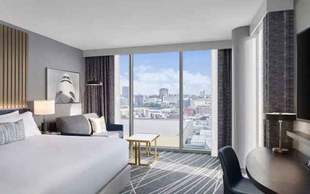 Luxury Corner Quadruple room