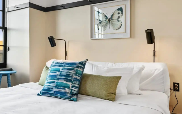 Double Suite