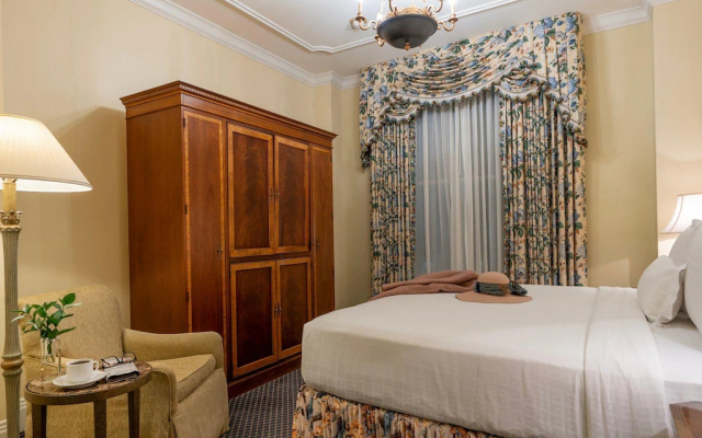 Vieux Carre Double Suite