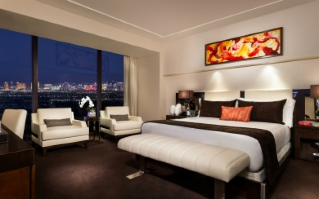 2 Bedrooms Luxury Hearing Accessible Suite