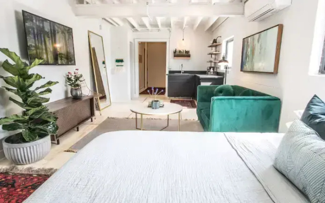 Signature Double Suite