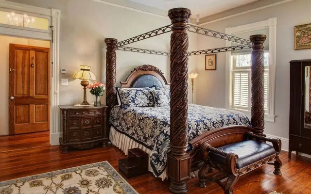 The Forsythe Double room