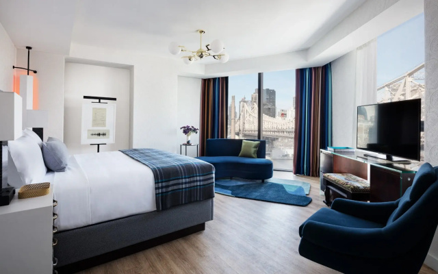 Double Graduate Junior Suite