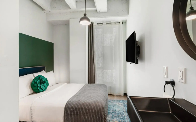 Full Express Double room