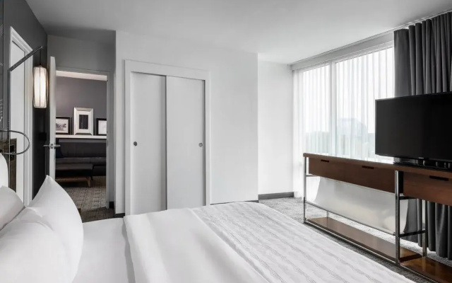 1 Bedroom 2 room Suite