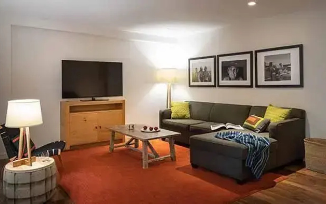 1 Bedroom Double Suite