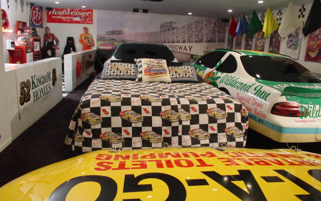 Speedway Suite