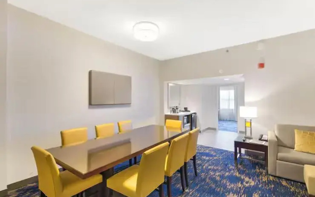 2 Rooms Executive Double Suite