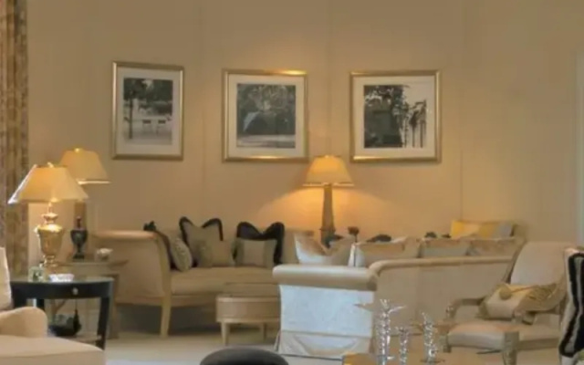 1 Bedroom Palazzo Villa
