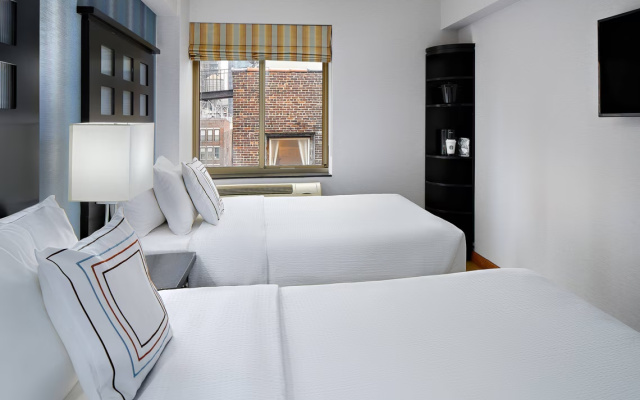 1 Bedroom 2 Room Twin Suite