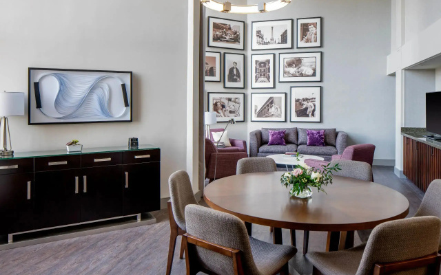 Governor Suite