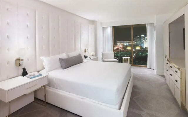 W Escape Strip View Suite