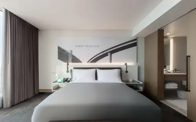 Premium Club Lounge Access Double room with city view