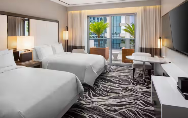 Mobility Accessible Twin room with balcony