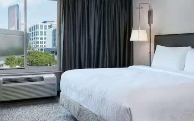 1 Bedroom Accessible Double Suite