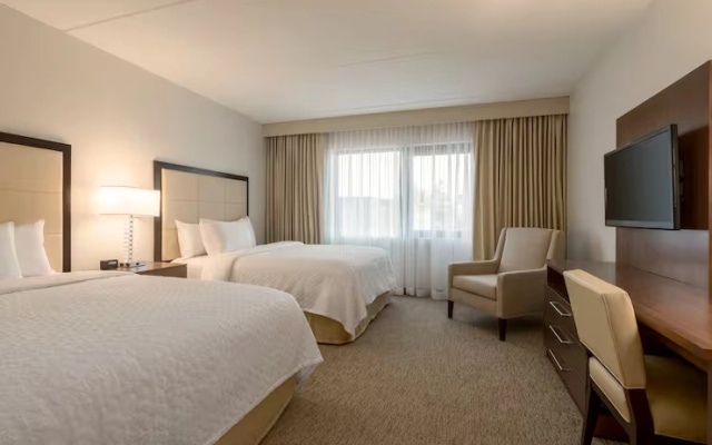 2 Bedrooms Sextuple Suite