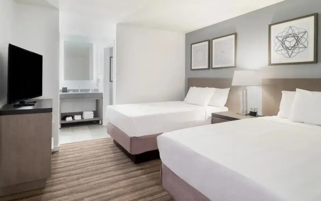 2 Bedrooms Trio Suite
