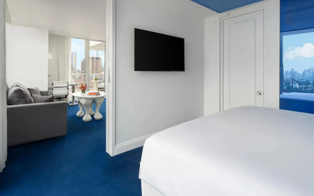 NoMo Double Suite with balcony