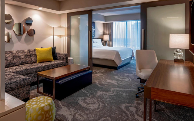 1 Bedroom Concierge Level Executive Suite