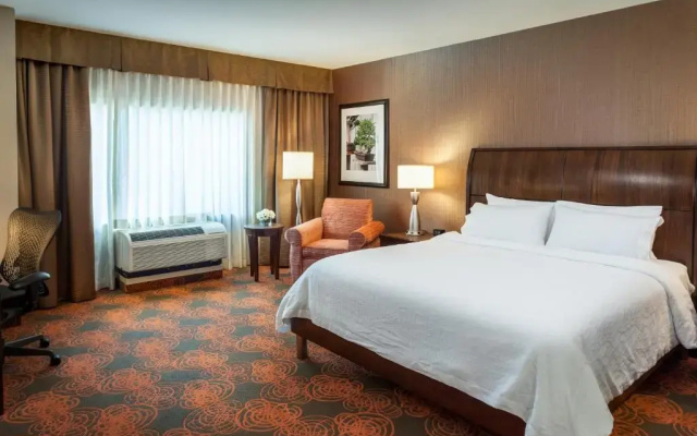 Premium Double W/IN-ROOM DRINKS-SNACKS