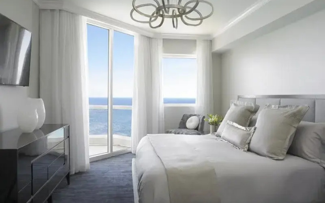 3 Bedrooms Grand Deluxe Suite oceanfront