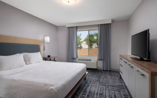 1 Bedroom Suite