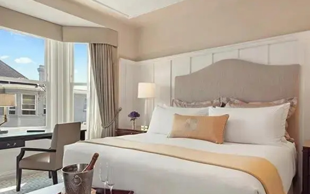 2 Bedrooms City View Suite