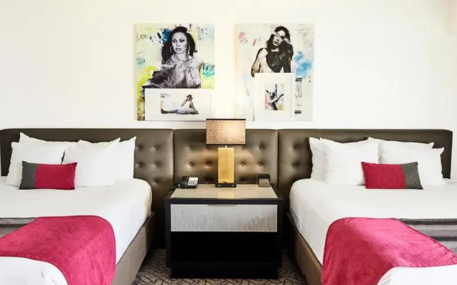 Ultra Hip Twin room