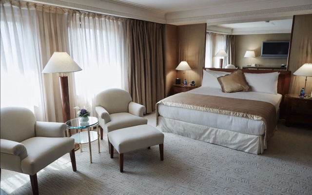 Executive No. 2 Double Suite