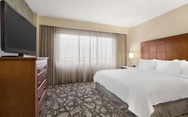 1 Bedroom Mobility Access Tub Suite