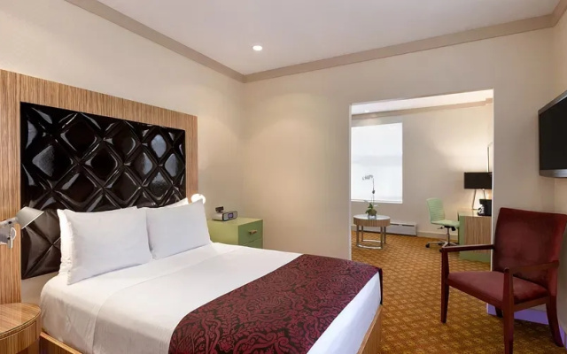 1 Bedroom Silver Double Suite