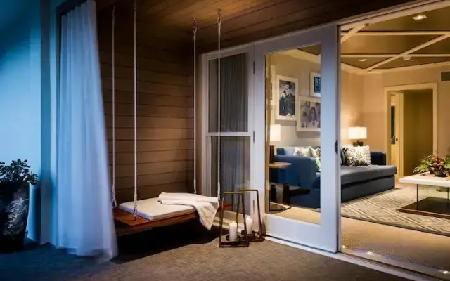 Lanai Suite