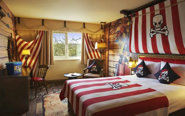 Pirate Fully Themed room