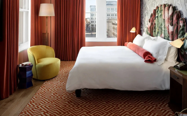 Deluxe Quadruple room
