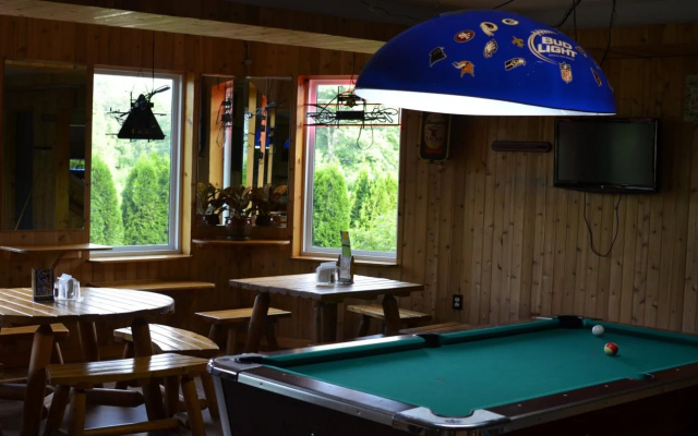 photo 4 of B&B Lounge